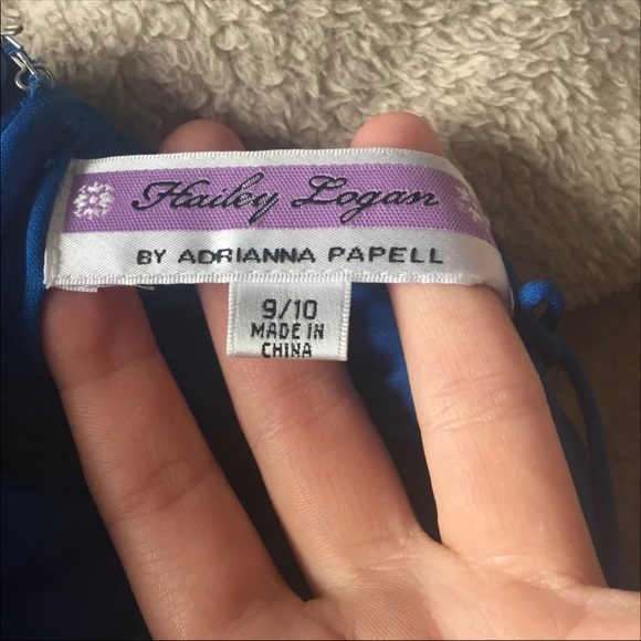 Hailey Logan dress - Picture 4 of 4